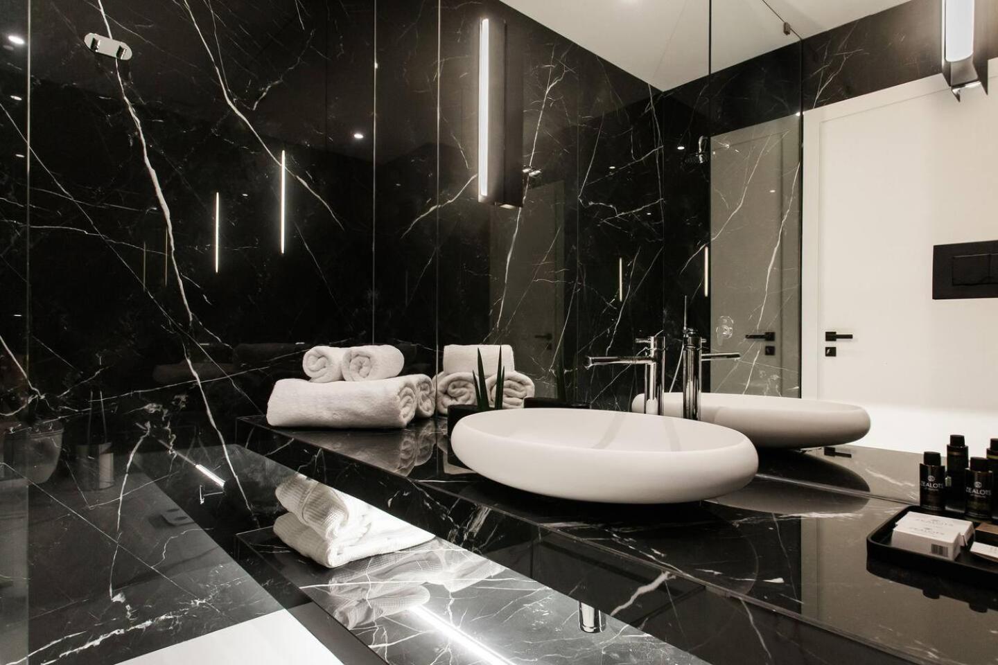 2 Sidebyside Suites In Athens Riviera By The Olon Luaran gambar