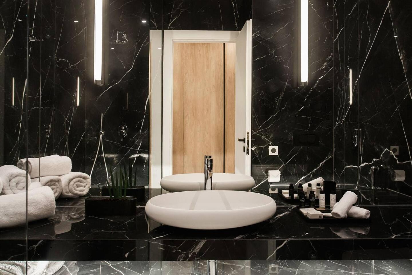 2 Sidebyside Suites In Athens Riviera By The Olon Luaran gambar